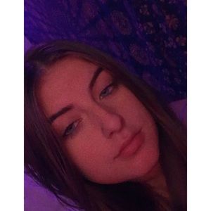 Meet your Posher, Savannah